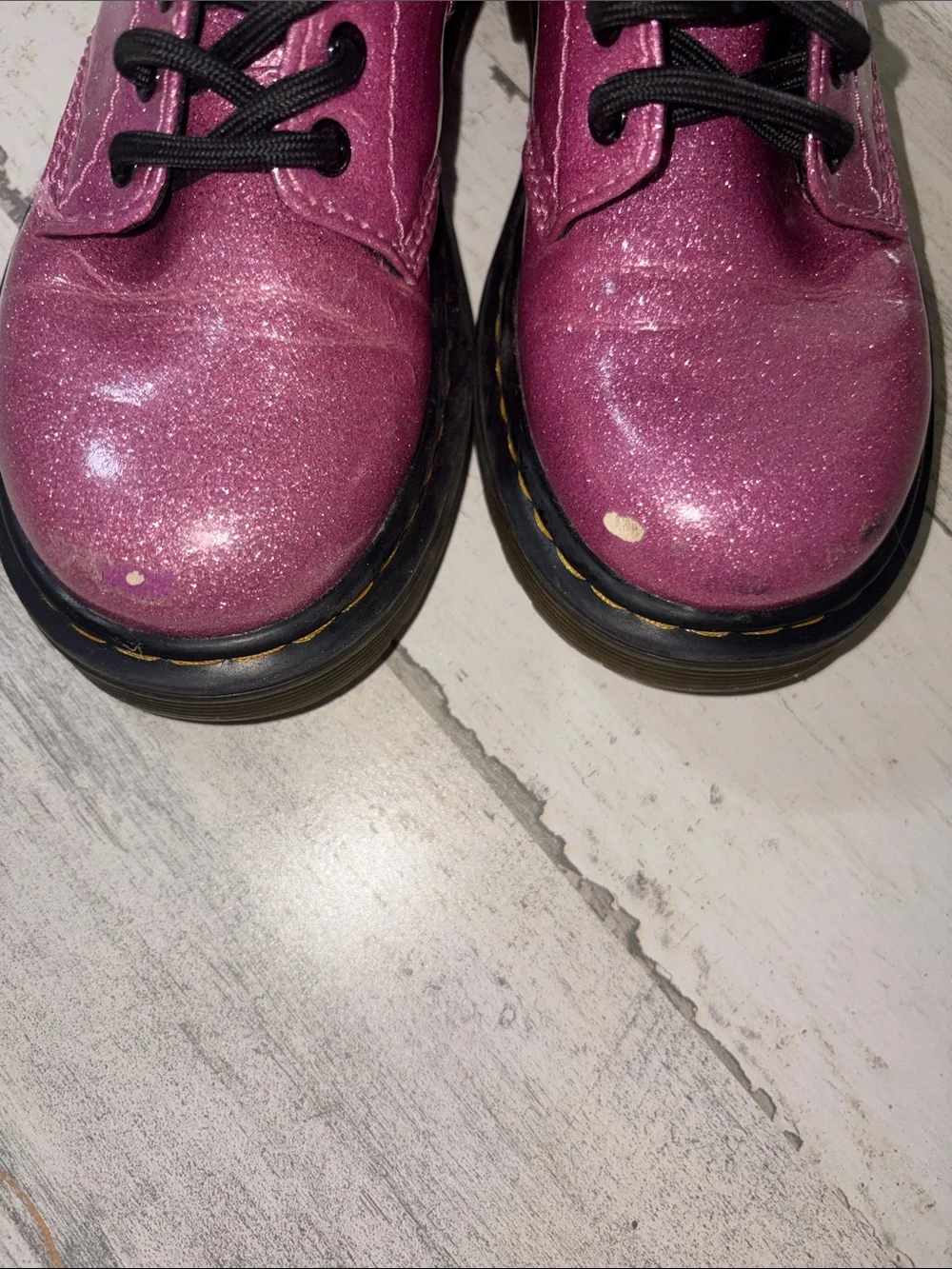 Dr. Martens sparkling pink